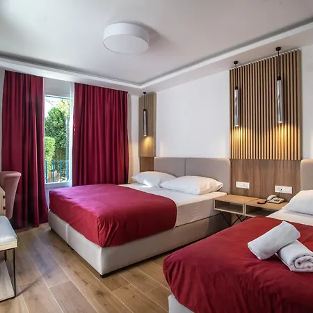 Hotel Slovenska Plaza Budva Exterior photo