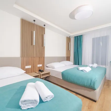 Hotel Slovenska Plaza Budva Exterior photo