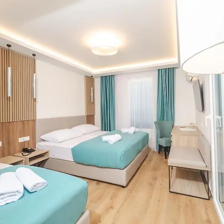 Hotel Slovenska Plaza Budva Exterior photo